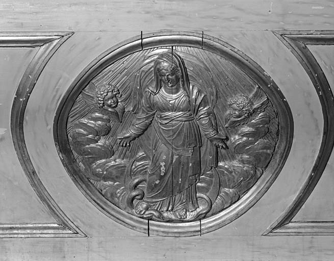 Détail de l'autel gauche.