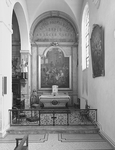 Détail du retable droit.