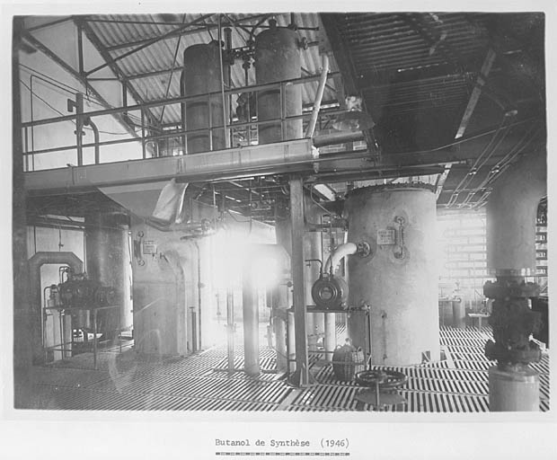 Atelier de fabrication de butanol de synthèse, intérieur, vers 1946.