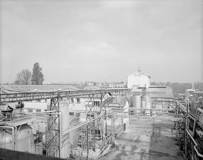 Ancien atelier de distillation vu du sud.