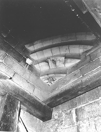 Chambre des cloches, détail d'un angle.