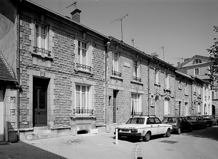 Façades.