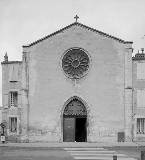 Chapelle, façade.