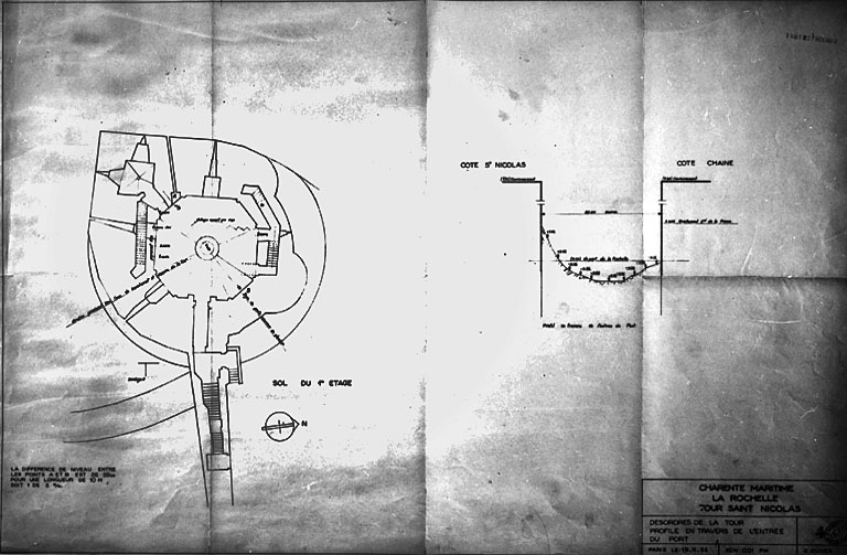 Projet de restauration, plan du premier étage et coupe de l'entrée du port, par G. Jouven, en 1955.