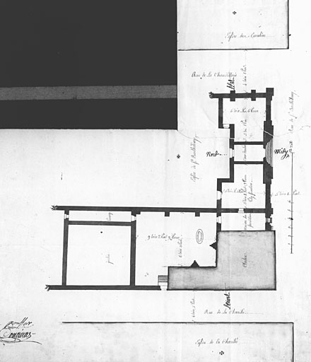 Plan de l'entrée avec les maisons accolées, au XVIIIe siècle.