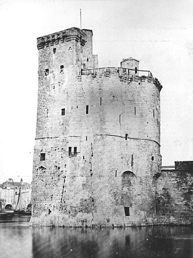 Elévation sud de la tour, photographie de 1878. Vue extraite de l'Album Cognac.