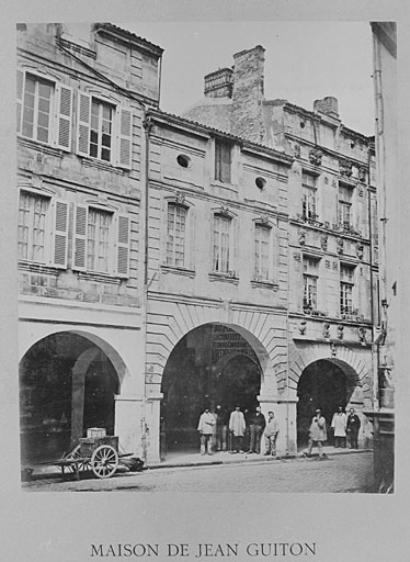 Façade, vue extraite de l'Album Cognacq.