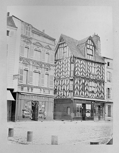Vue générale extraite de l'Album Cognacq.