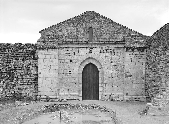 Chapelle, façade au sud ouest.