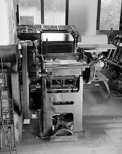 Presse typographique à pédale à platine N°3, modèle La Française. Pour petits travaux, cartes de visite.