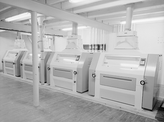 Le moulin, rez de chaussée, les cylindres sangati (1991).