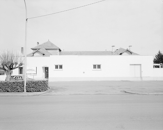 Le magasin de vente.