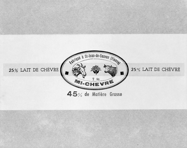 Etiquette de fromage mi chèvre.