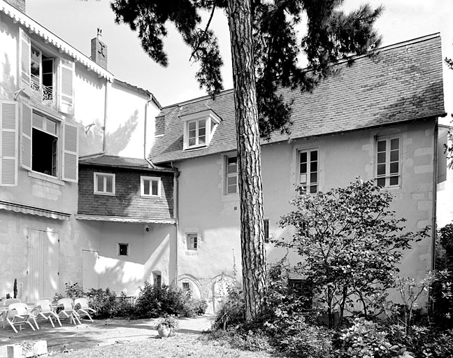Corps de bâtiment est, anciennes Grandes Ecoles, élévation ouest sur jardin.
