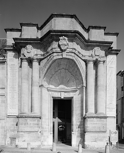 Chapelle, façade rue Saint Jean.