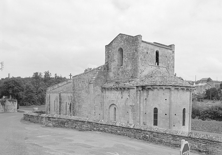 Elévation latérale droite, vue du sud ouest.