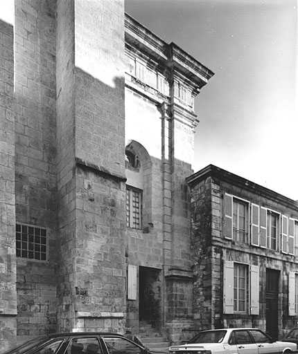 Vestiges de l'église du XVIIe siècle, rue Aufrédy.