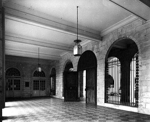 Corps central, vestibule, vu vers le nord est.