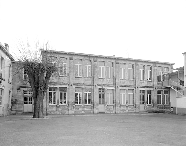 Corps de bâtiment sud est, élévation ouest.