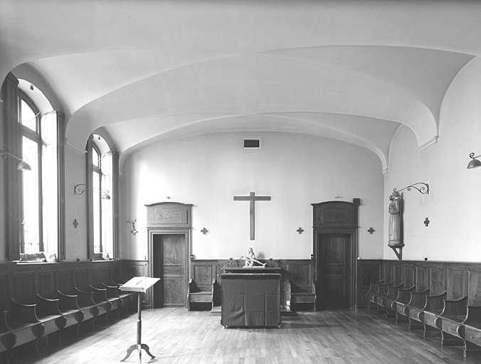 Chapelle, choeur des religieuses (à gauche du choeur) vu vers le sud.