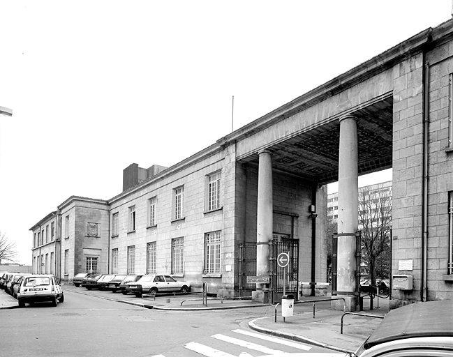 Bâtiment nord, élévation sur la rue Thiers, partie gauche.