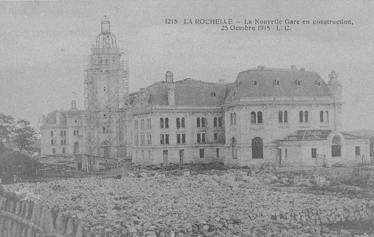 Gare en construction, 1915.