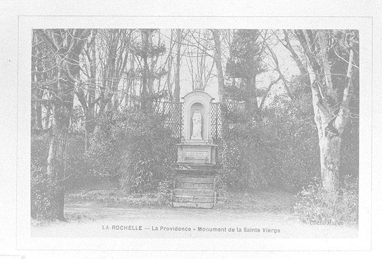 Monument à la Vierge.