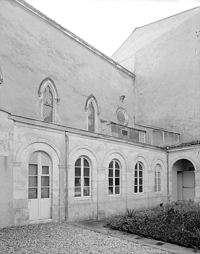 Chapelle, élévation sud.