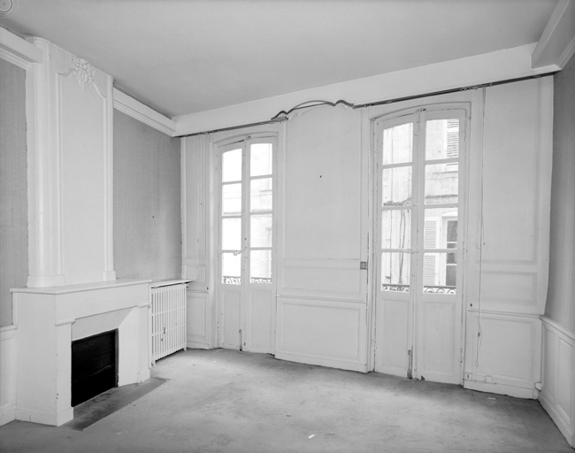 Maison ; hôtel de ville