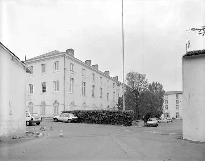 Corps de bâtiment 01 (au centre), partie nord, élévations nord et est.