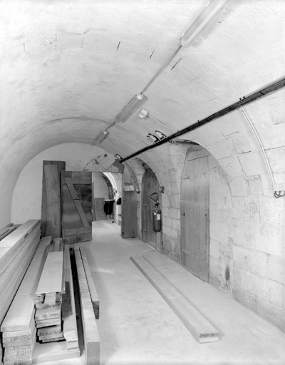 Corps de bâtiment 01, partie sud, sous sol, vue vers le sud.