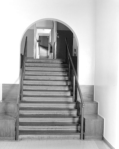 Corps de bâtiment 05, rez-de-chaussée, escalier à l'est.
