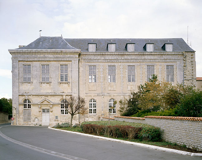 Corps de bâtiment sud ouest, élévation sud.