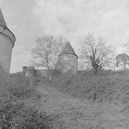 La chapelle, vue prise du sud est.