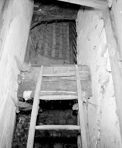 Accès du pigeonnier.