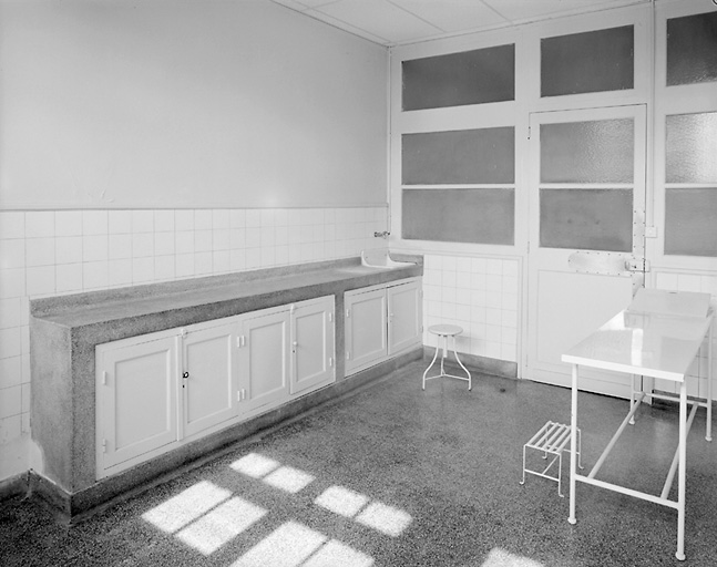 Abattoir ; usine de produits agro-alimentaires ; usine de petit matériel électrique Leclanche