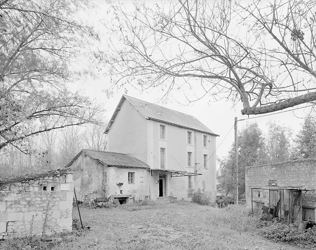 Atelier de fabrication vu de l'est.