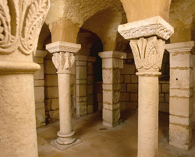 Crypte, vue d'ensemble.