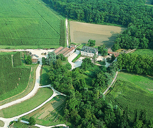 Vue aérienne sud-ouest.