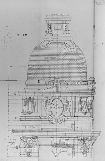 Bâtiment principal, détail de la partie supérieure d'une tourelle d'angle, par Esquié (pl.43b).