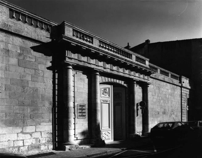 Elévation postérieure ouest, portail (après restauration).