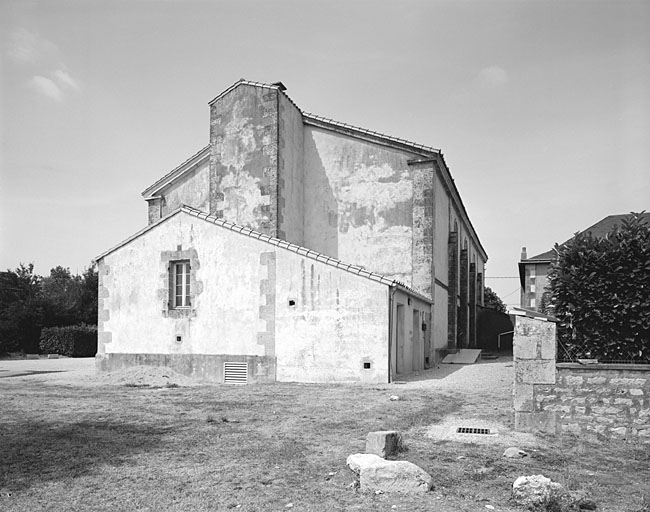 Elévations sud est et sud ouest.