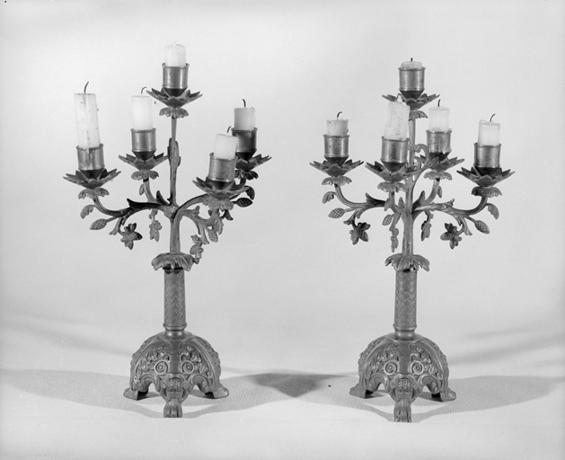 2 chandeliers d'autel