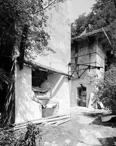 Gueules des fours vues du sud.