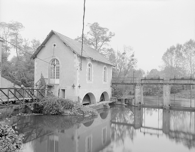 Bâtiment des turbines vu du sud ouest.