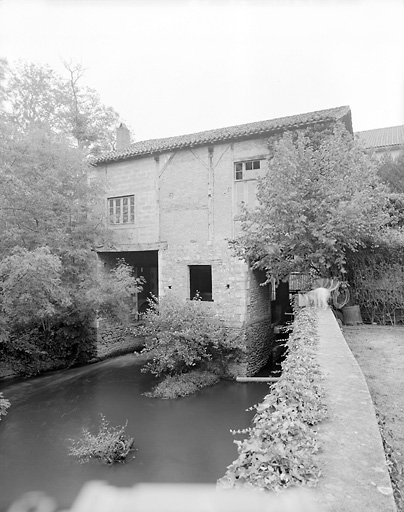 Moulin à blé vu du nord ouest.