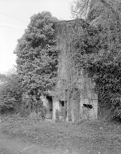 Ancien transformateur vu du sud ouest.