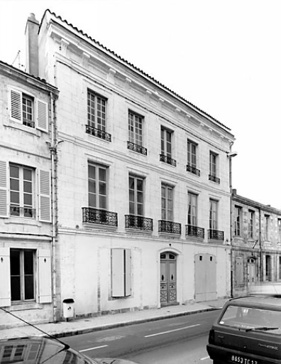 Corps de bâtiment est, élévation est sur rue.