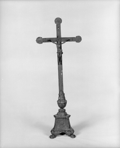 Croix d'autel