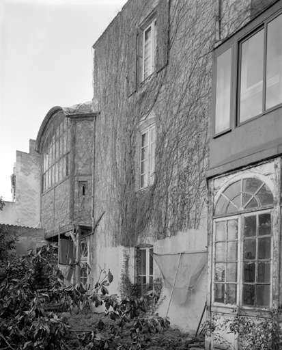 Elévation nord sur le jardin.